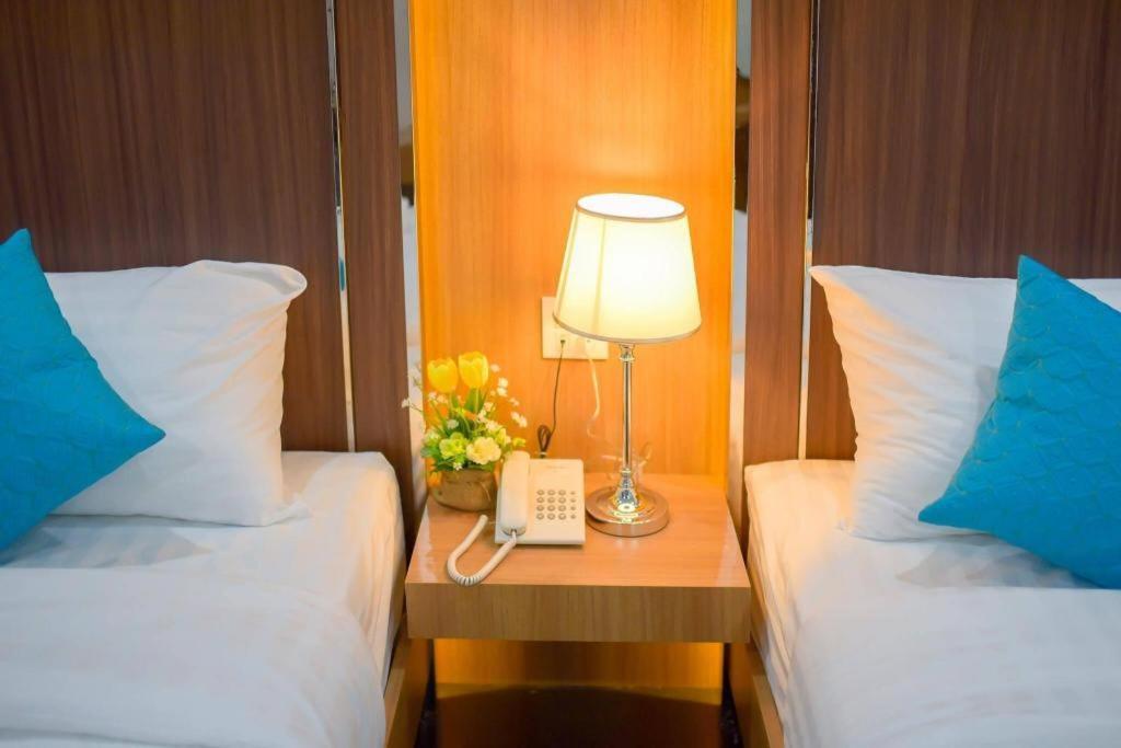 Thanburi Hotel Udonthani Kültér fotó