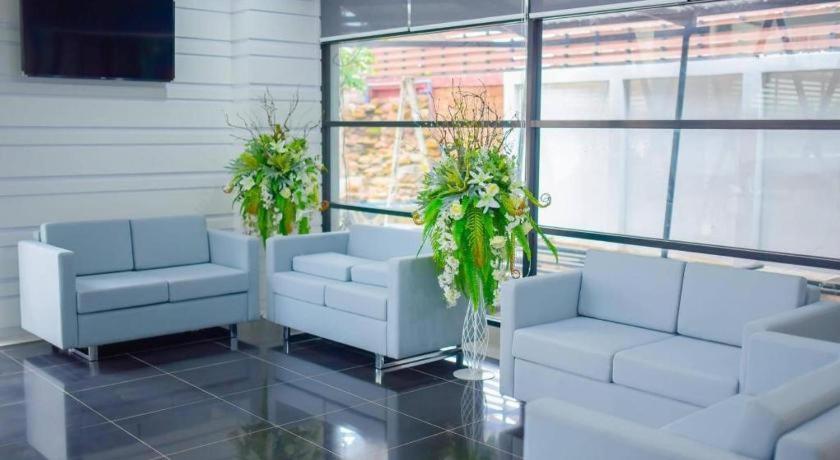 Thanburi Hotel Udonthani Kültér fotó