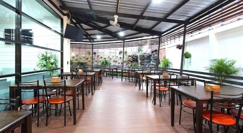 Thanburi Hotel Udonthani Kültér fotó