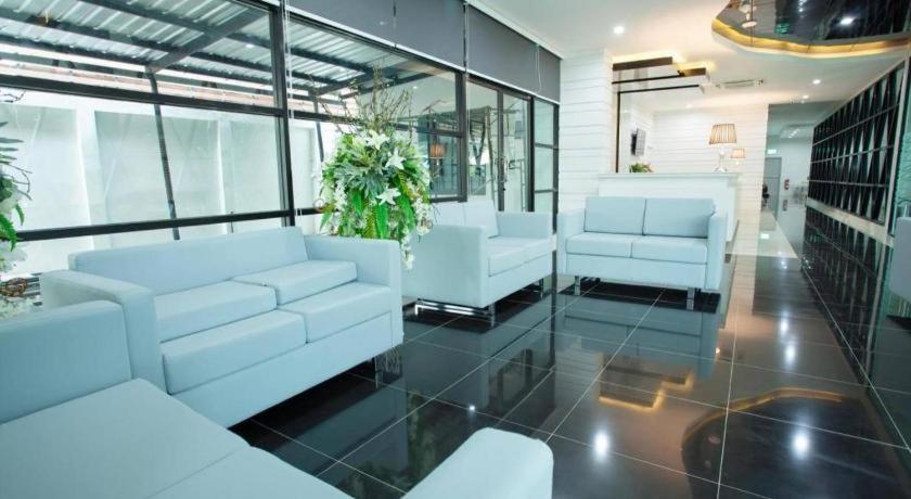 Thanburi Hotel Udonthani Kültér fotó