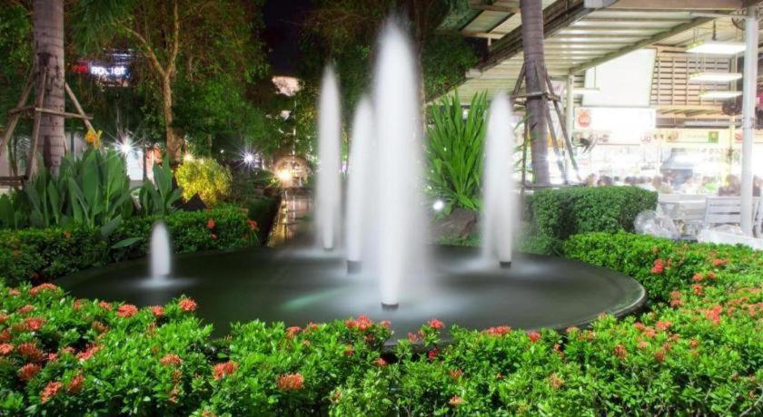 Thanburi Hotel Udonthani Kültér fotó